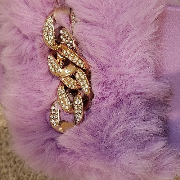 Malibu Barbie Rhinestone fur house slippers - Picture 4 of 6